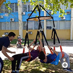 Brasilianische Studierende experimentieren mit der 4er-Kette